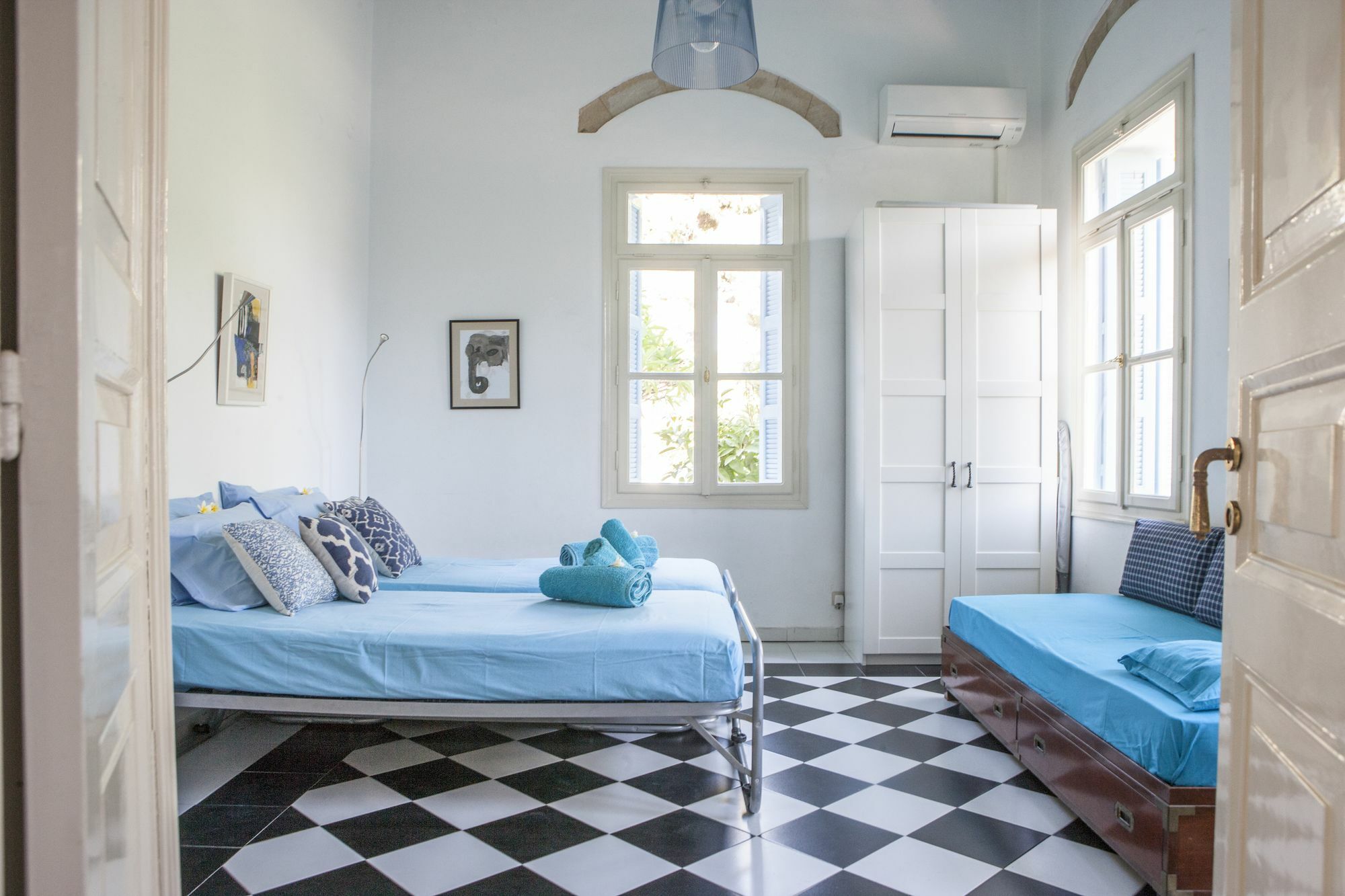 Pyrgo Apartment